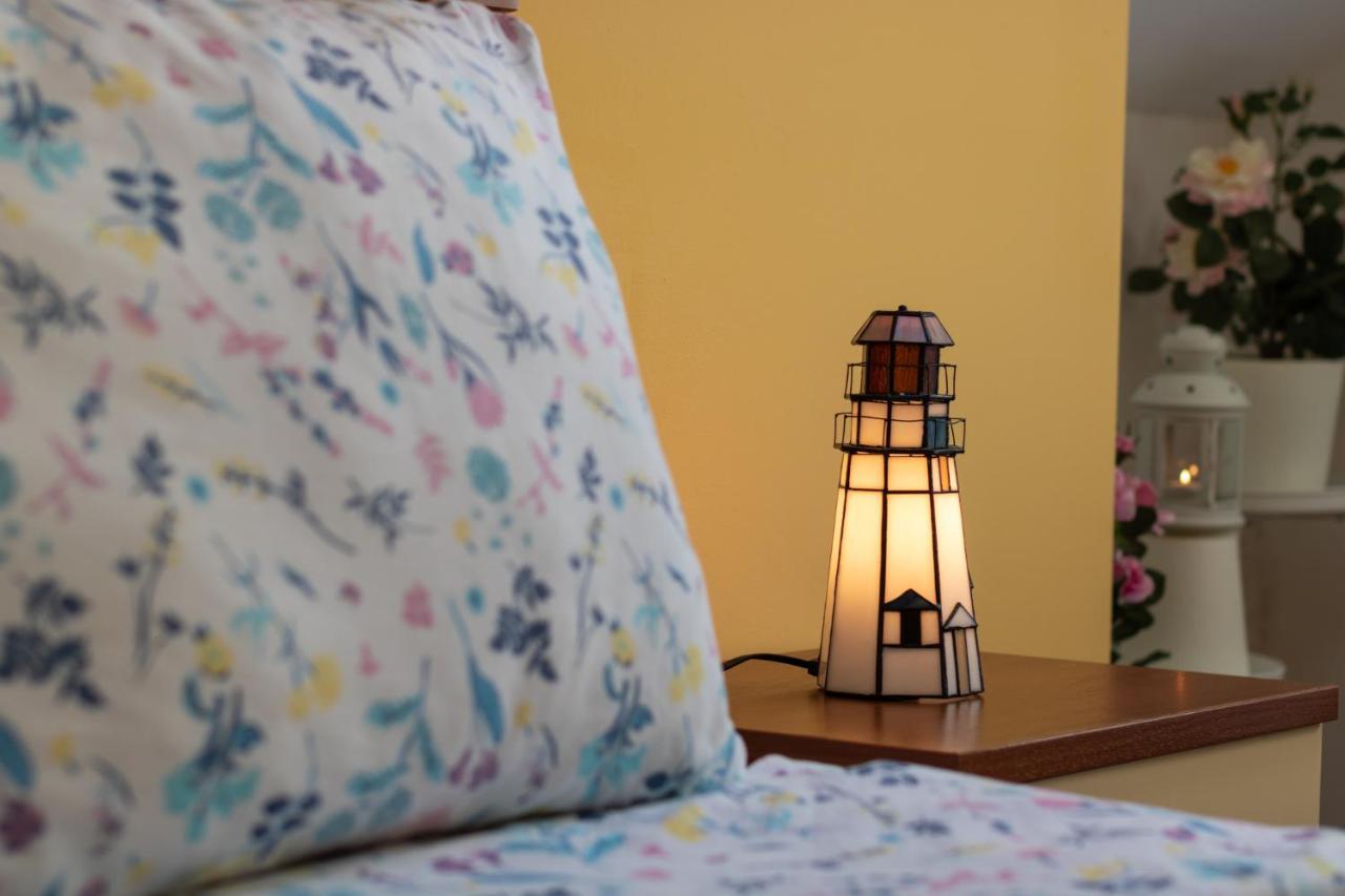 Apartman Monika Омиш Экстерьер фото