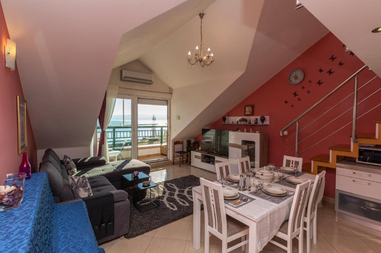 Apartman Monika Омиш Экстерьер фото